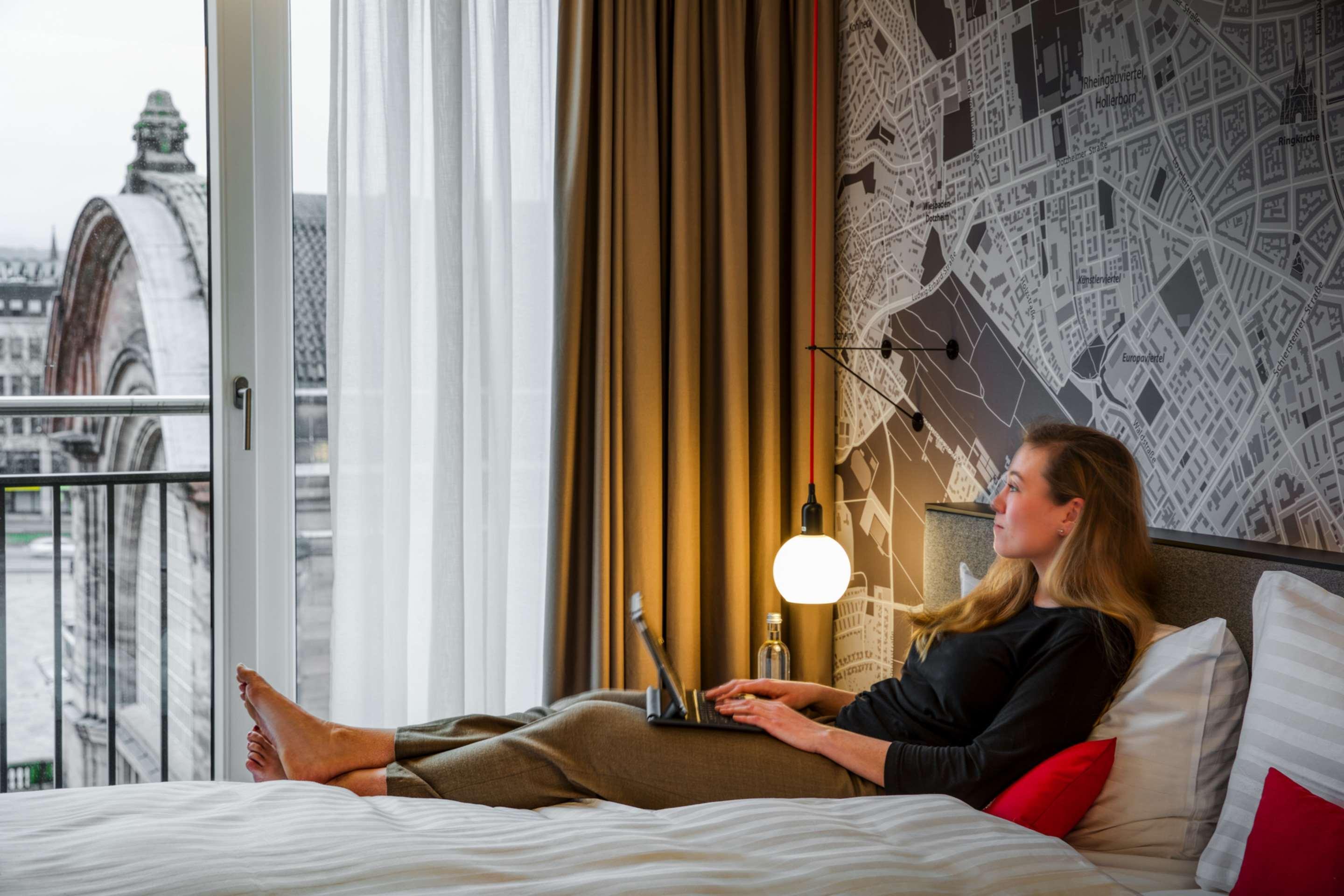 Intercityhotel Wiesbaden Exterior foto