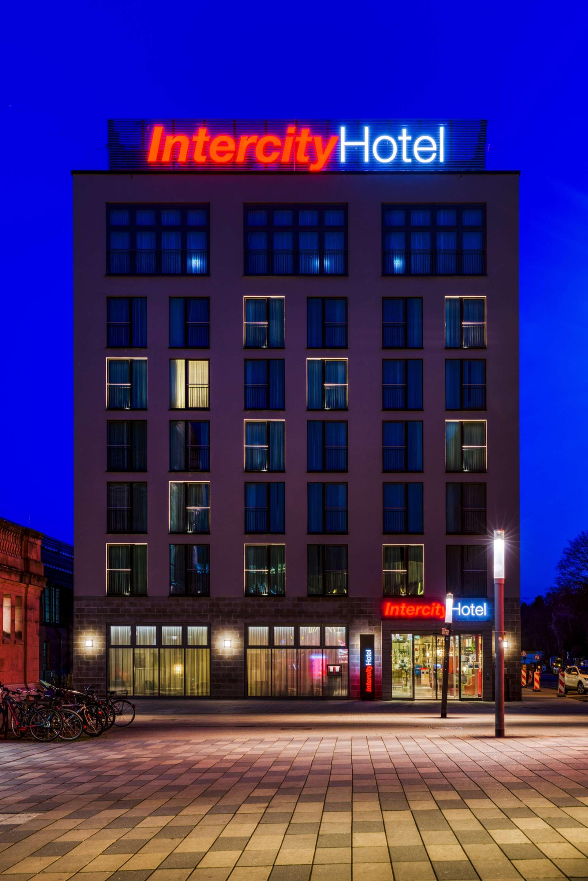 Intercityhotel Wiesbaden Exterior foto