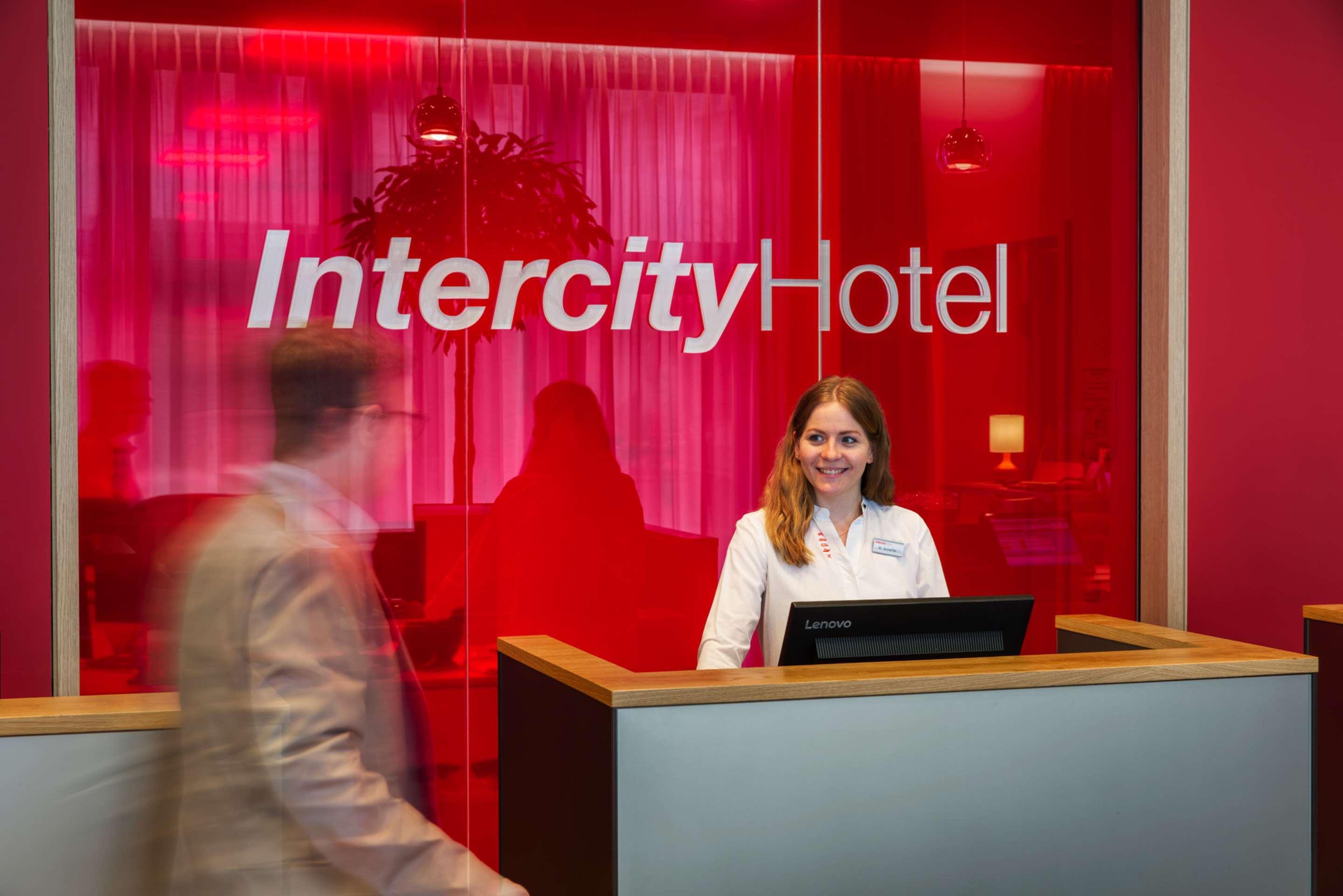 Intercityhotel Wiesbaden Exterior foto