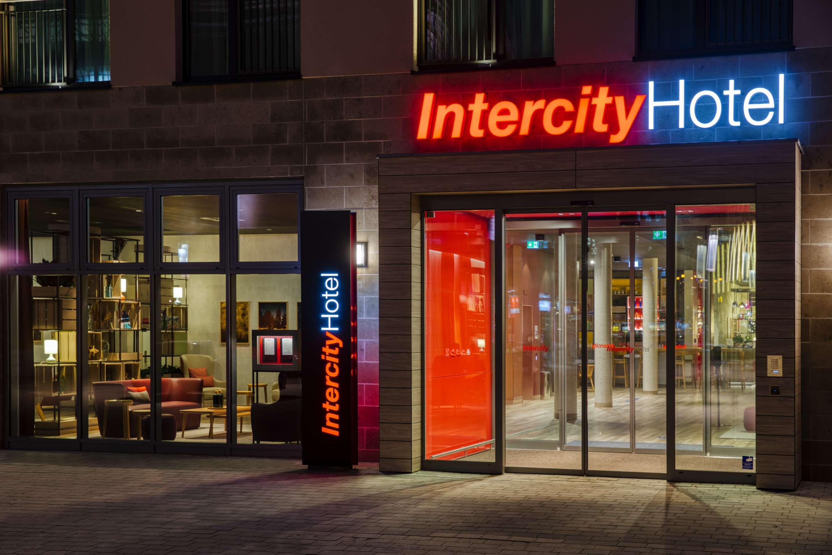 Intercityhotel Wiesbaden Exterior foto